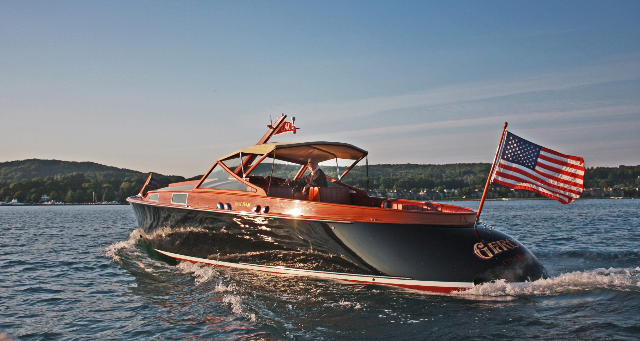 Van Dam Custom Boats